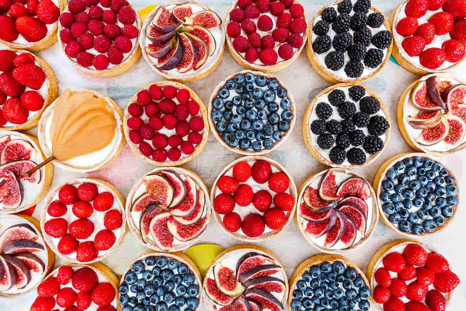 Ατομικές Υγιεινές Τάρτες με Φρούτα